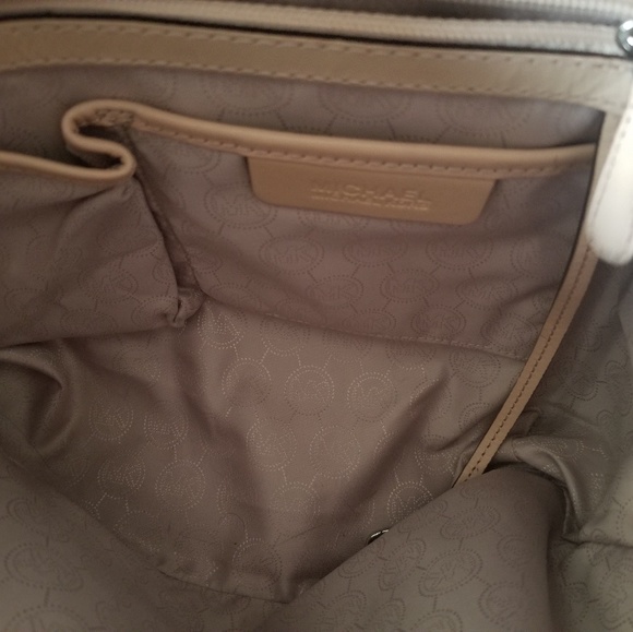 EUC Michael Kors Jet Set Tote Metallic Gunmetal - Picture 5 of 8